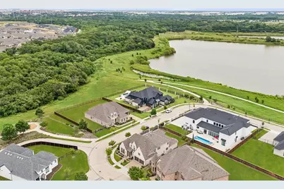 1910 Woodland Skipper Way, Arlington, TX 76005 - Photo 36