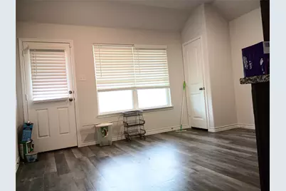 3620 Judges, Ennis, TX 75119 - Photo 4