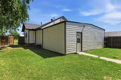 401 W Mesquite Street, Gunter, TX 75058 - Photo 28
