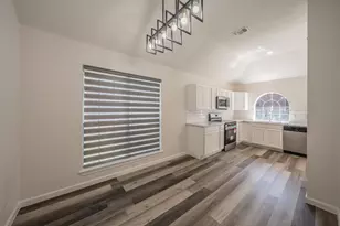 2711 Canterbury St, Euless, TX 76039 - Photo 8