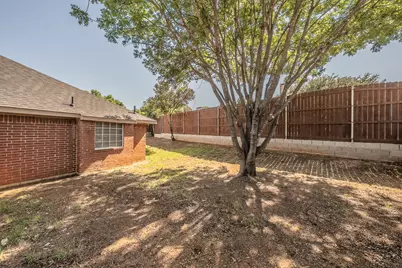 2711 Canterbury Street, Euless, TX 76039 - Photo 30