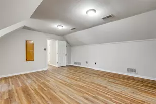 20240 Willow Glade Cir, Pilot Point, TX 76258 - Photo 10