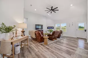 689 Dill Rd, Weatherford, TX 76085 - Photo 8