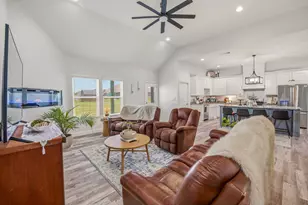 689 Dill Rd, Weatherford, TX 76085 - Photo 8