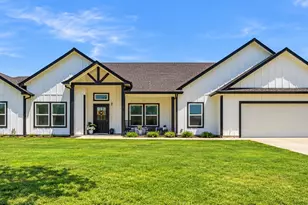 689 Dill Rd, Weatherford, TX 76085 - Photo 1