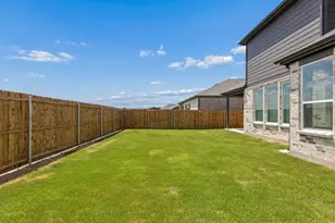 1033 Clayton St, Aubrey, TX 76227 - Photo 20