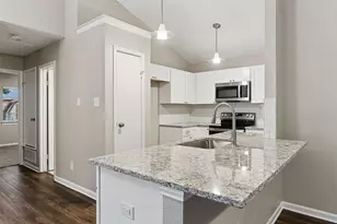213 Teakwood Ln, Lewisville, TX 75067 - Photo 6