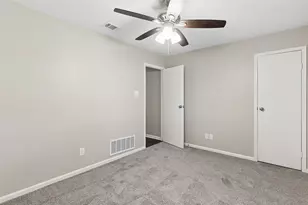 213 Teakwood Ln, Lewisville, TX 75067 - Photo 16