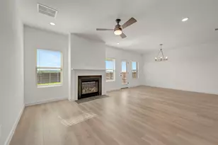 161 Summer Rain Wy, Newark, TX 76071 - Photo 4