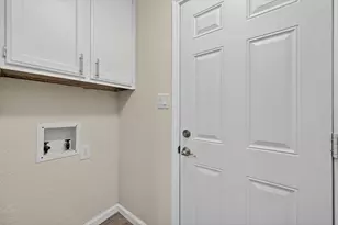 3200 S Meadow Dr, Fort Worth, TX 76133 - Photo 14