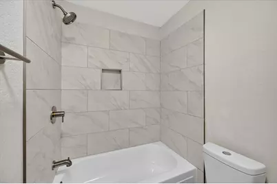 3200 S Meadow Drive, Fort Worth, TX 76133 - Photo 16