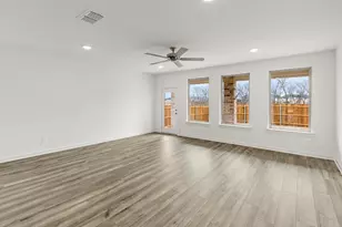 748 Grand Dl Dr, Lavon, TX 75166 - Photo 8
