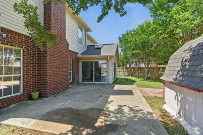 1214 Holly Hill Drive, Grand Prairie, TX 75052 - Photo 34