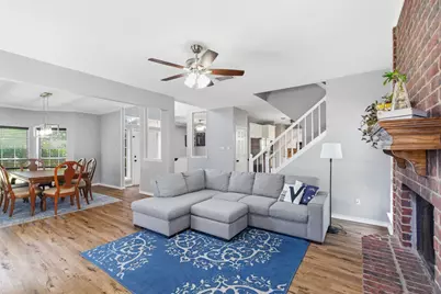 1214 Holly Hill Drive, Grand Prairie, TX 75052 - Photo 10
