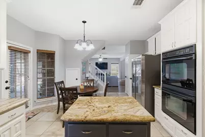 1214 Holly Hill Drive, Grand Prairie, TX 75052 - Photo 16