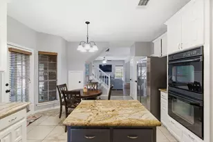 1214 Holly Hill Dr, Grand Prairie, TX 75052 - Photo 16