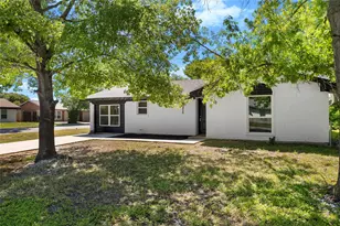 826 Johnnie Row, Seagoville, TX 75159 - Photo 2