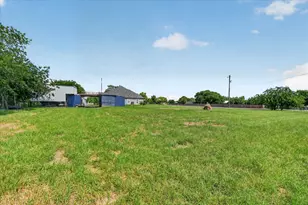 18020 Cindy's Ln, Justin, TX 76247 - Photo 38