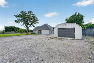 18020 Cindy's Ln, Justin, TX 76247 - Photo 8