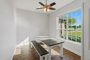 1101 W Iberian Ct, Granbury, TX 76048 - Photo 14
