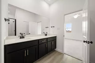 672 Tyronza Dr, Justin, TX 76247 - Photo 22