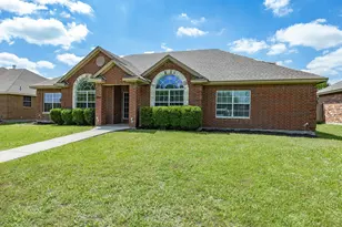 208 Red Wolf Ln, Red Oak, TX 75154 - Photo 4