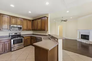 208 Red Wolf Ln, Red Oak, TX 75154 - Photo 12