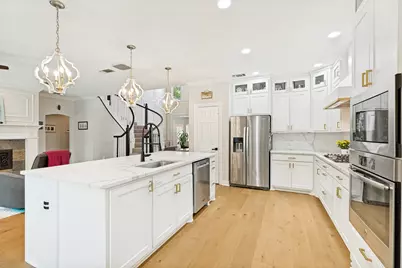 907 Parkwood Court, McKinney, TX 75072 - Photo 12