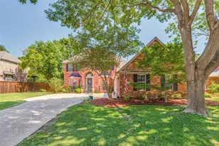 907 Parkwood Ct, McKinney, TX 75072 - Photo 2