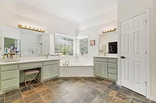 907 Parkwood Ct, McKinney, TX 75072 - Photo 16
