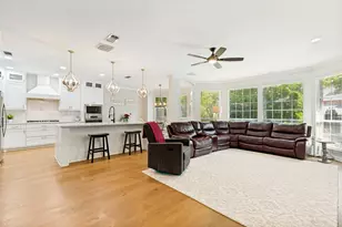 907 Parkwood Ct, McKinney, TX 75072 - Photo 8