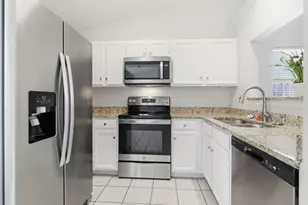 516 Winterwood Dr, Grapevine, TX 76051 - Photo 14
