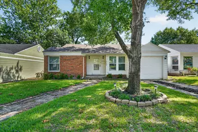 4309 Curzon Avenue, Fort Worth, TX 76107 - Photo 1