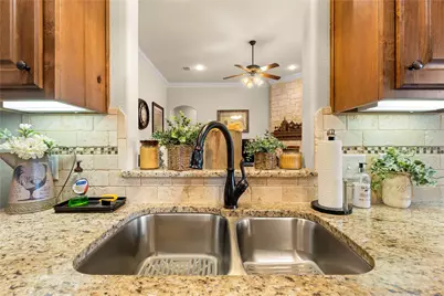 283 Briarleaf Circle, Hewitt, TX 76643 - Photo 16