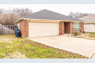 801 Deedee Creek Drive, Euless, TX 76040 - Photo 4