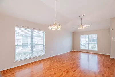 801 Deedee Creek Drive, Euless, TX 76040 - Photo 10