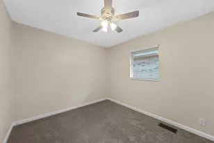 1400 W 6th St, McGregor, TX 76657 - Photo 16