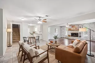 744 Willow St, Hurst, TX 76053 - Photo 6