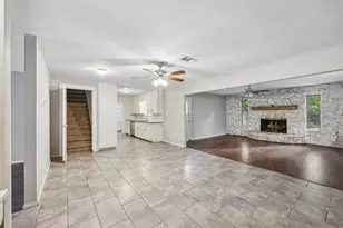 744 Willow St, Hurst, TX 76053 - Photo 10