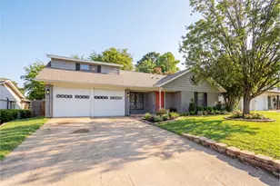 744 Willow St, Hurst, TX 76053 - Photo 4