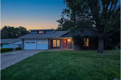 744 Willow Street, Hurst, TX 76053 - Photo 2