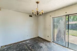 1605 Whiteoak Dr, Garland, TX 75040 - Photo 12