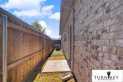 225 Stewart Bend Court #A, Azle, TX 76020 - Photo 26