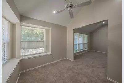 829 Brentwood Drive, Grand Prairie, TX 75052 - Photo 24