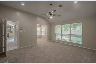 829 Brentwood Drive, Grand Prairie, TX 75052 - Photo 20