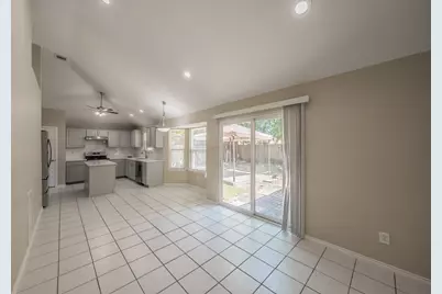 829 Brentwood Drive, Grand Prairie, TX 75052 - Photo 8
