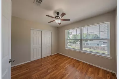 829 Brentwood Drive, Grand Prairie, TX 75052 - Photo 34