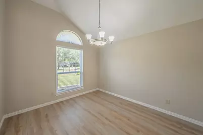 829 Brentwood Drive, Grand Prairie, TX 75052 - Photo 30