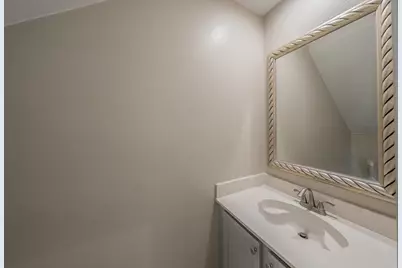 829 Brentwood Drive, Grand Prairie, TX 75052 - Photo 18