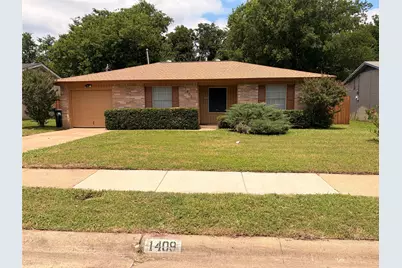 1409 Rosewood Lane, Arlington, TX 76010 - Photo 1